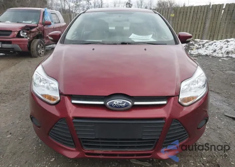 2014 Ford Focus Se z USA, uszkodzony, nr VIN 1FADP3F25EL147739